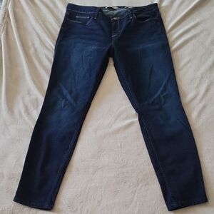 Guess dark wash jegging size 32R